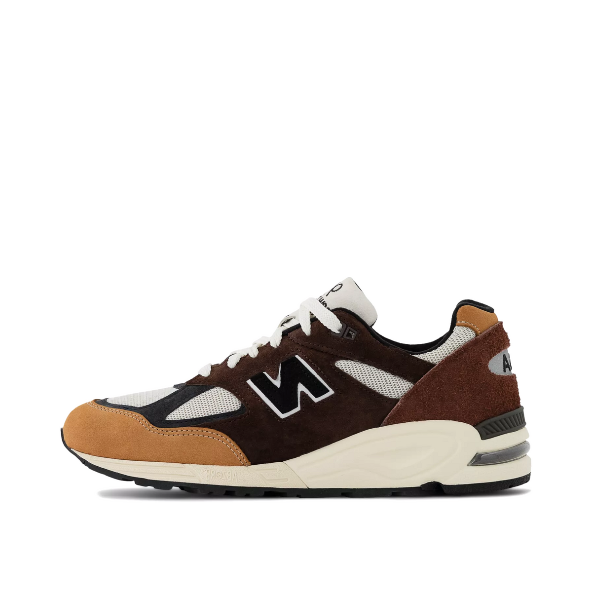 teddy-santis-x-new-balance-990v2-made-in-usa-black-tan-m990bb2