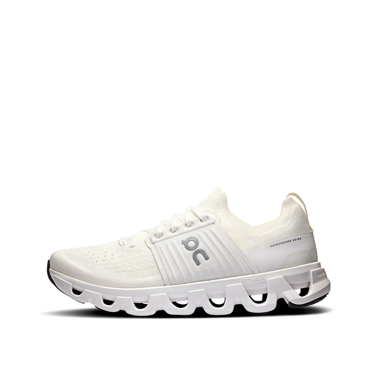 on-cloudswift-4-white-3mf10131200