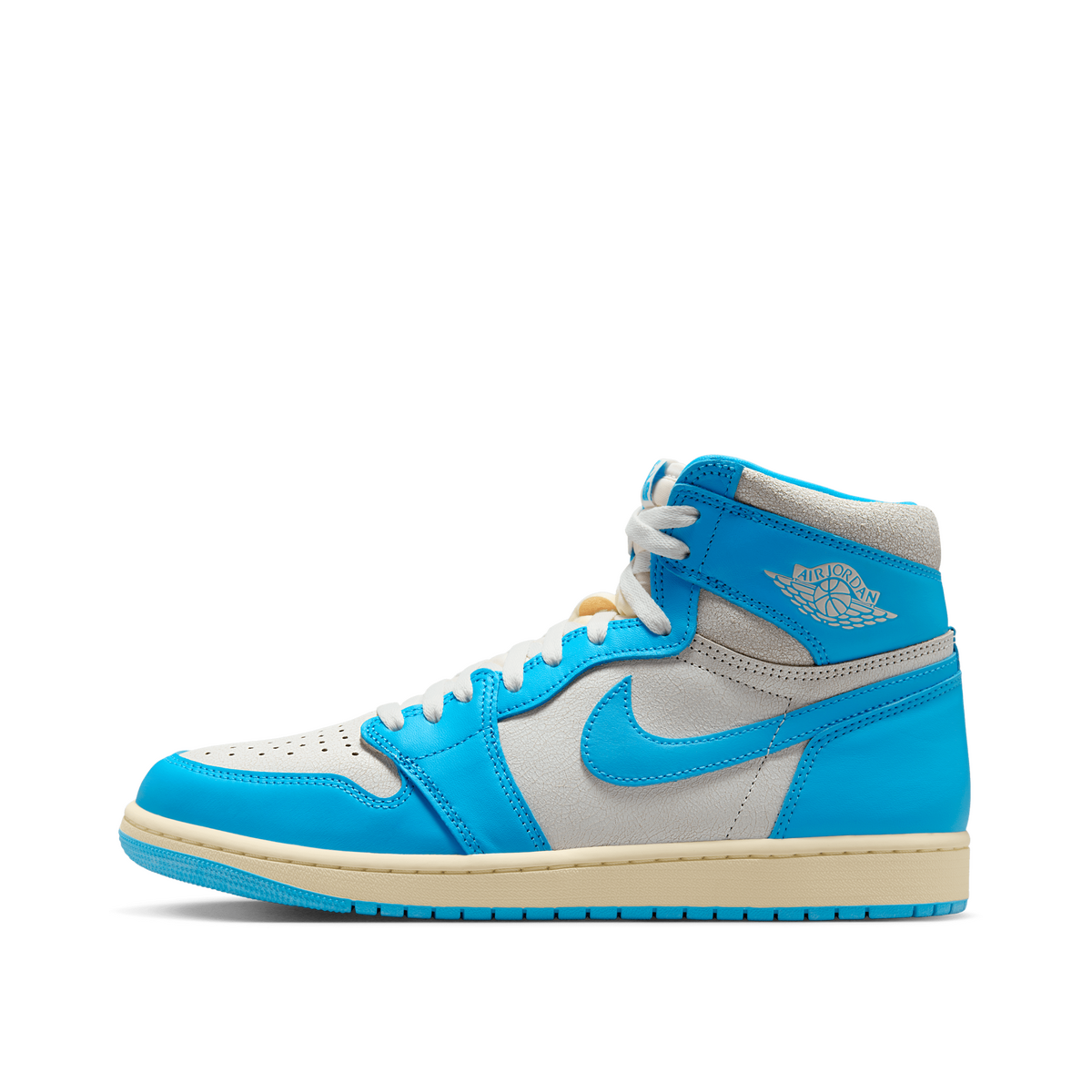 air-jordan-1-retro-high-og-unc-reimagined-dz5485-402