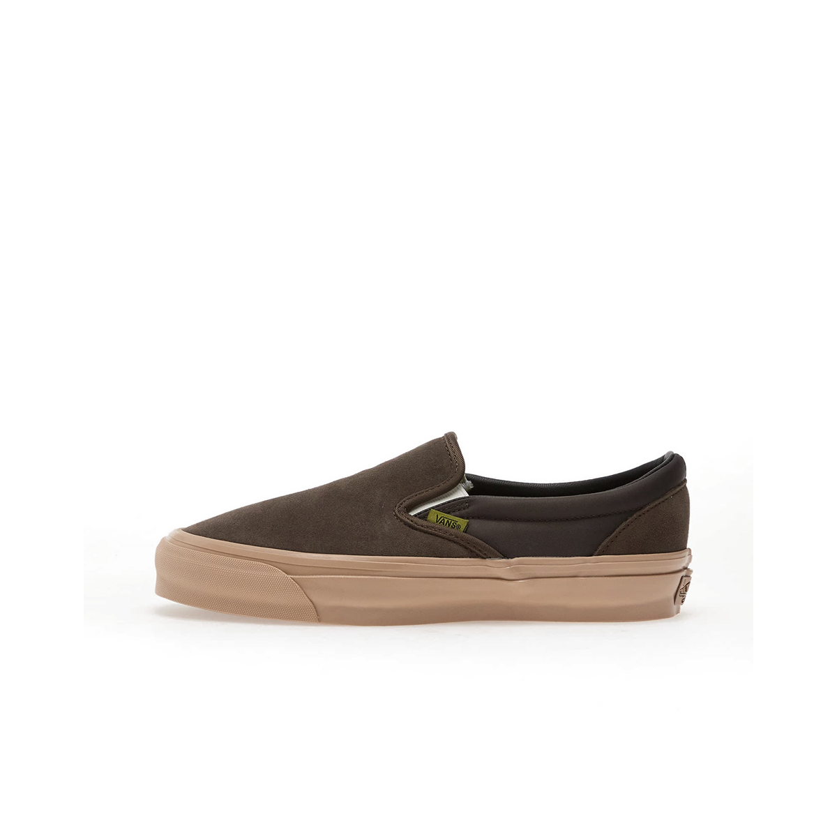 vans-lx-classic-slip-on-98-suede-clean-brown-vn000d9wemp1
