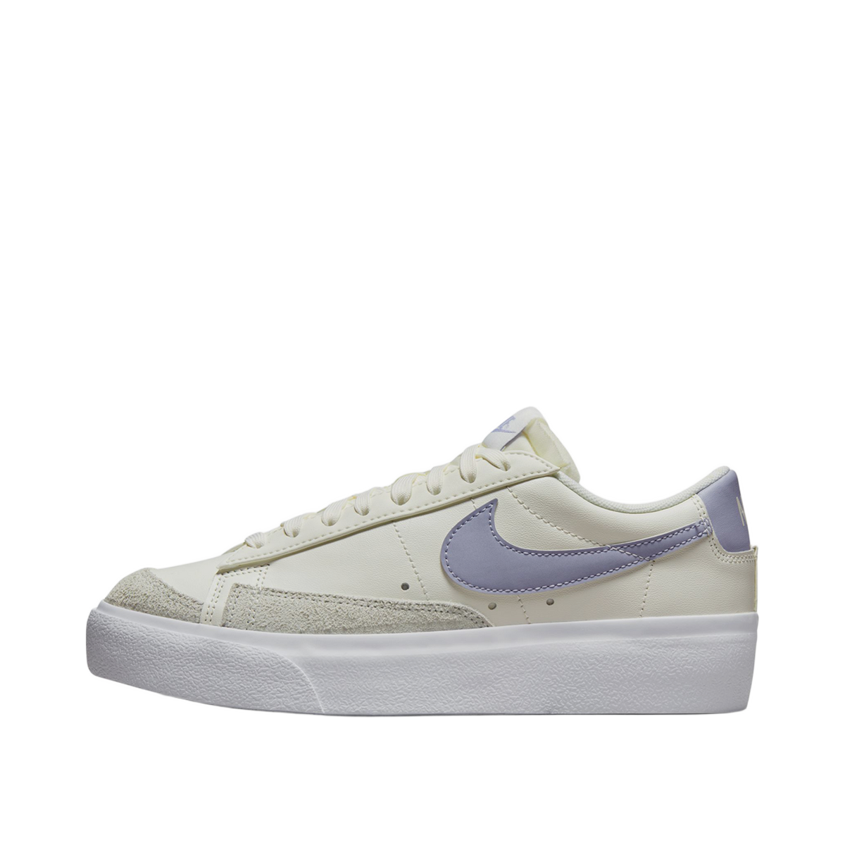 nike-wmns-blazer-low-platform-white-dj0292-110