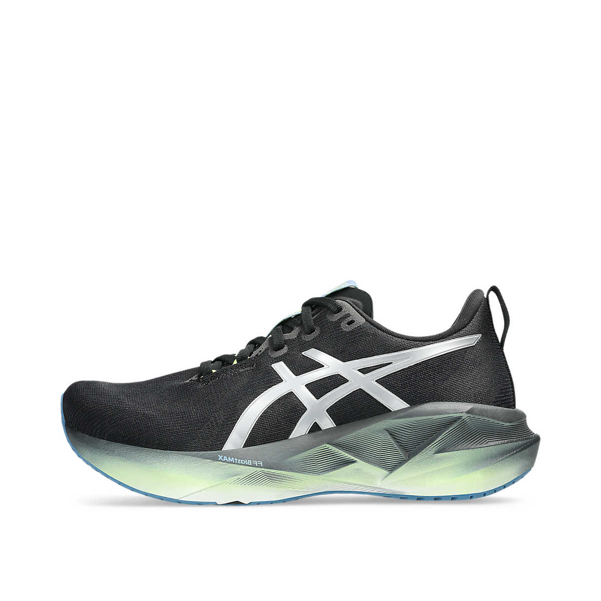 asics-novablast-5-luxe-luxeblack-1012b815-001