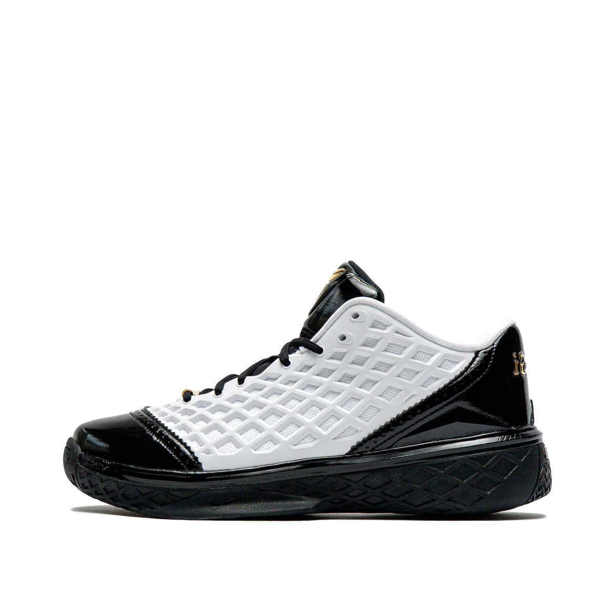 Nike Kobe III Low Protro "White/Metallic Gold-Black" | IQ3916-100