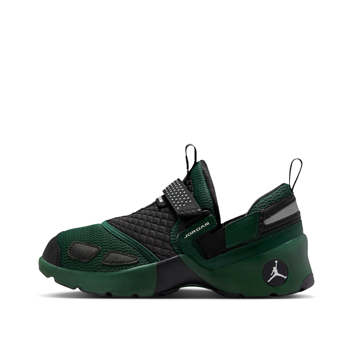 air-jordan-wmns-jordan-trunner-lx-fir-green-hq2164-300