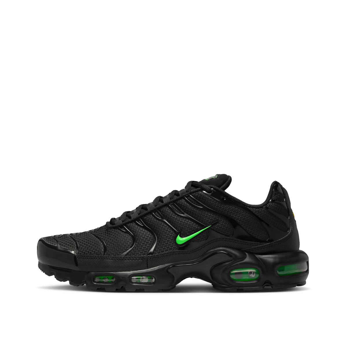 nike-air-max-plus-black-dm0032-024