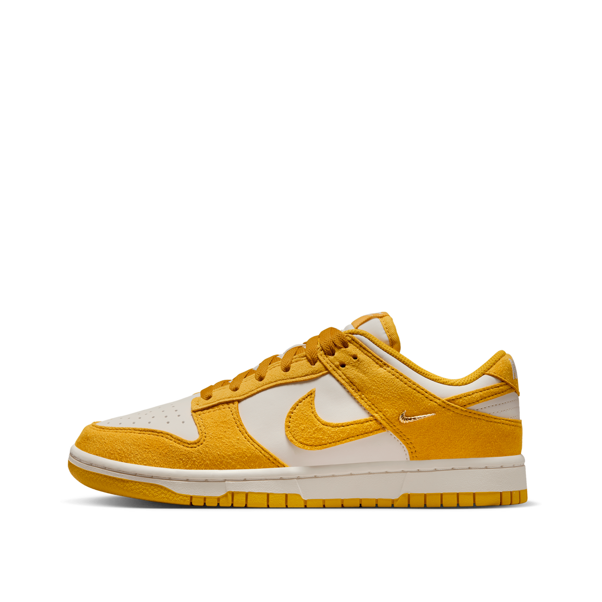 nike-dunk-low-wmns-brown-ib4417-101