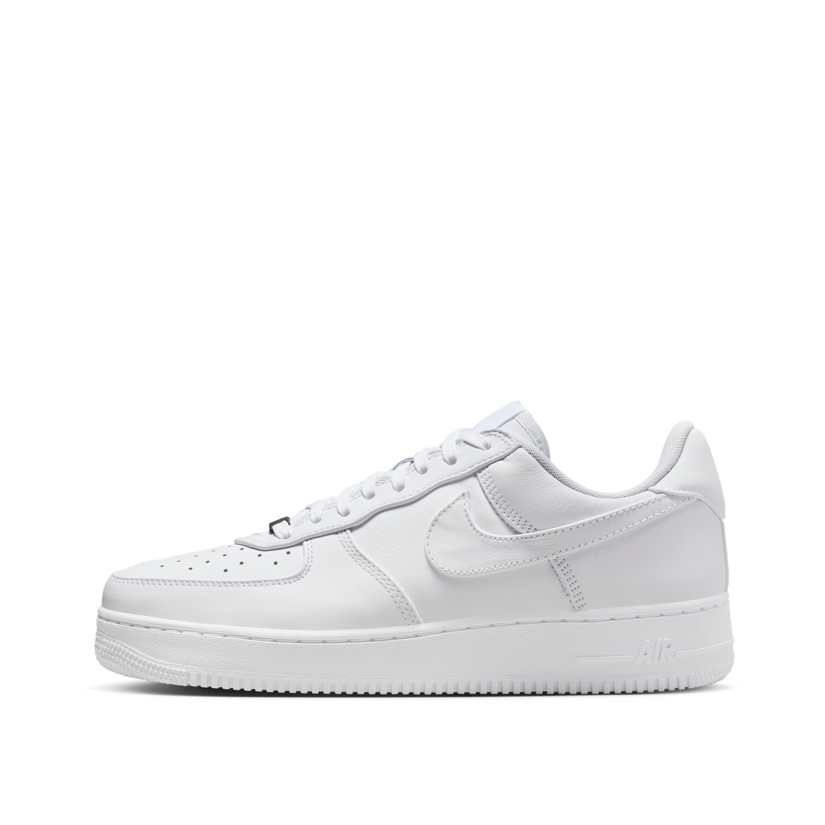 nike-air-force-1-low-retro-prm-triple-white-im3078-100
