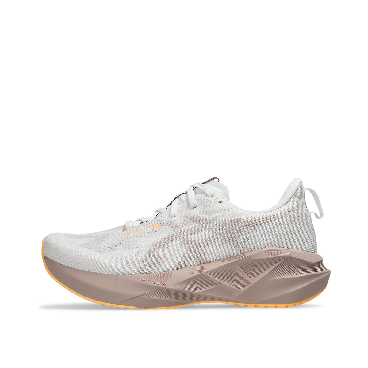 asics-novablast-5-wmns-white-1012b765-102