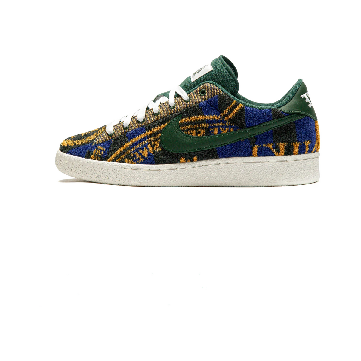 Nike Tennis Classic PRM "Fir/White/Sail" | IR1114-300