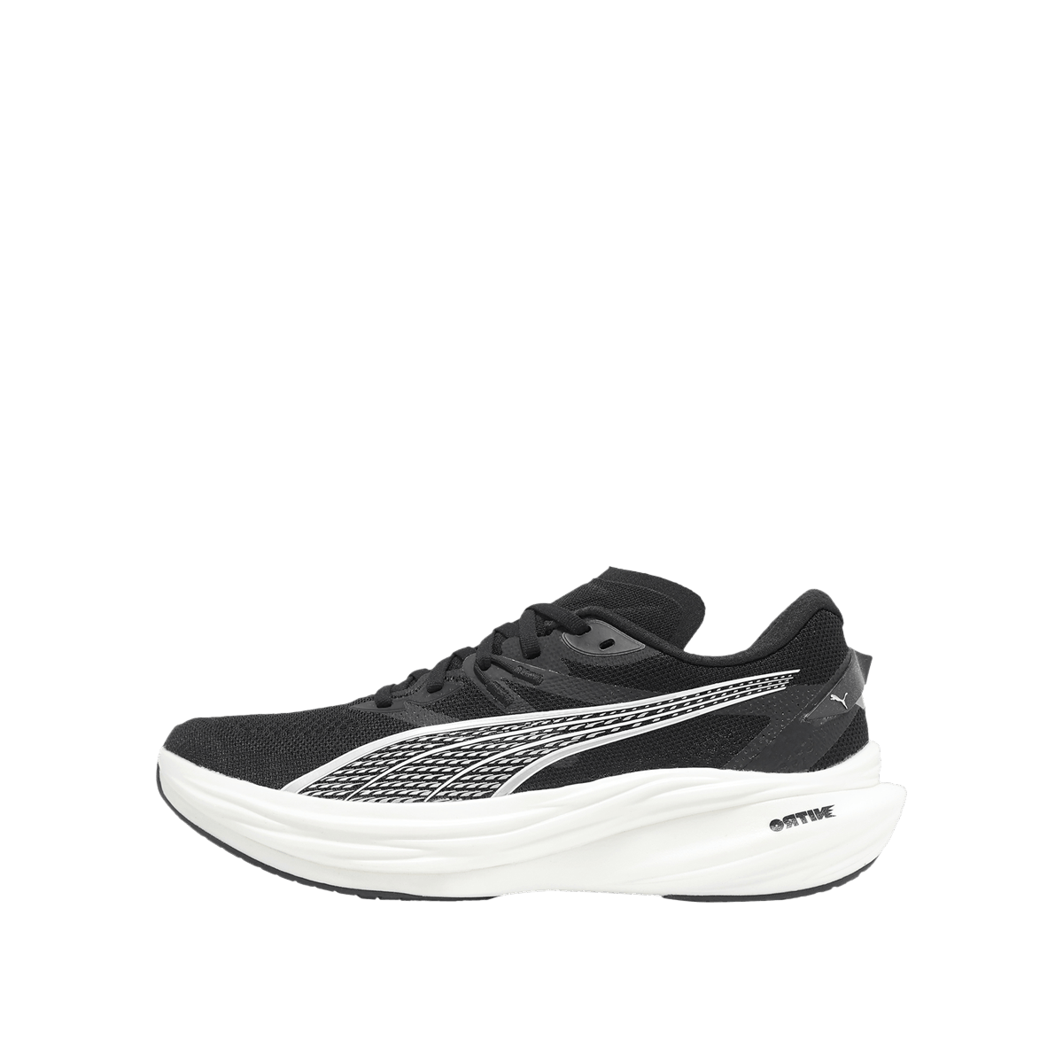 puma-deviate-nitro-3-blackwhite-309707-01