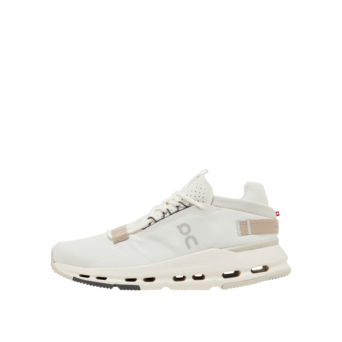 On Cloudnova 2 Wmns "Ice/Sand" | 3WE30222053