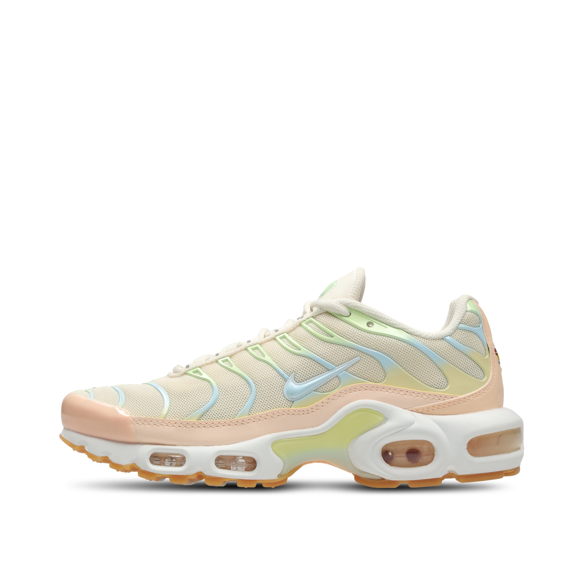 nike-air-max-plus-crimson-tint-pale-ivory-dz3671-800
