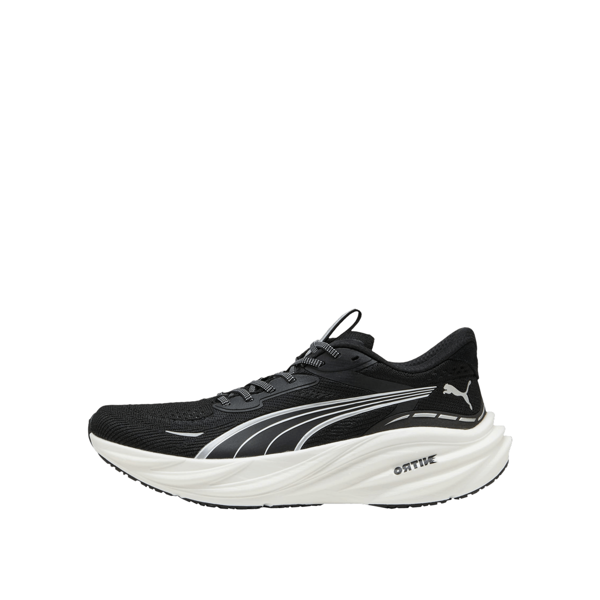 puma-magnify-nitro-3-blackwhite-311046-01
