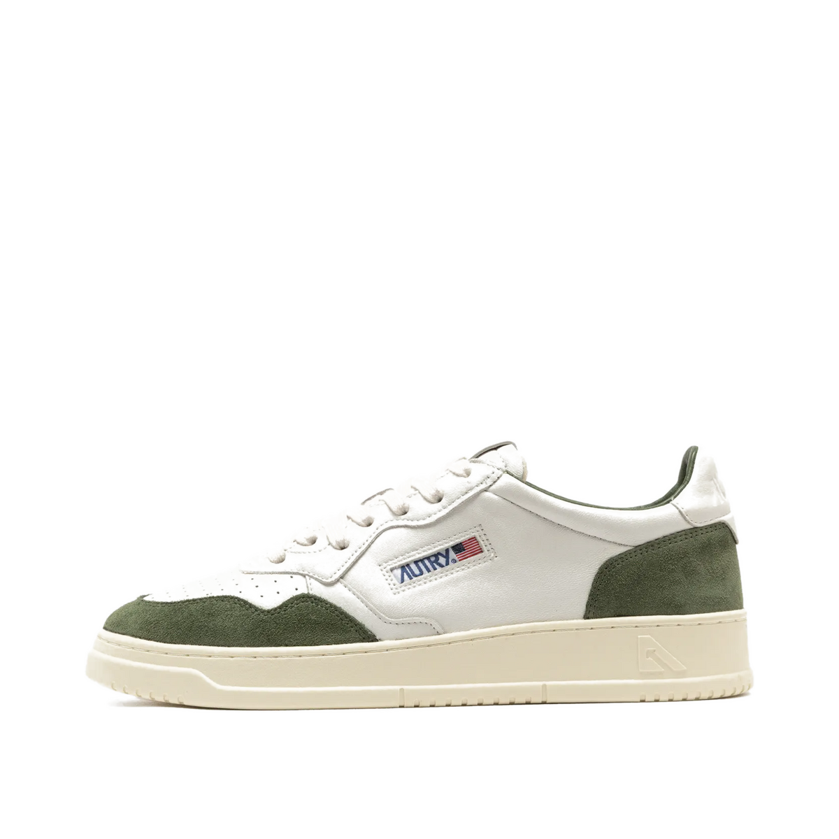 autry-medalist-low-whitemilitary-aulmgs40