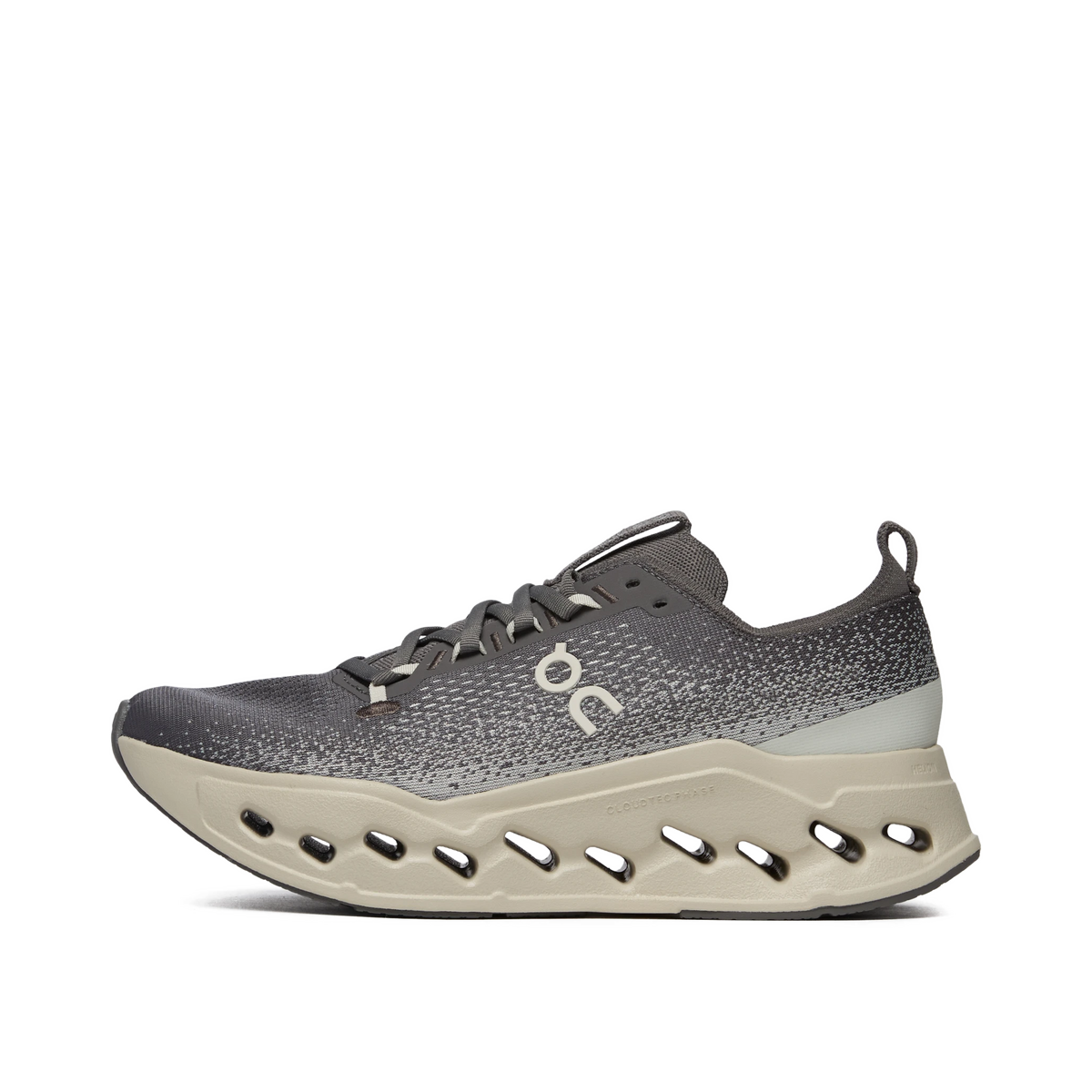 on-cloudsurfer-max-blackgrey-3mf30433396