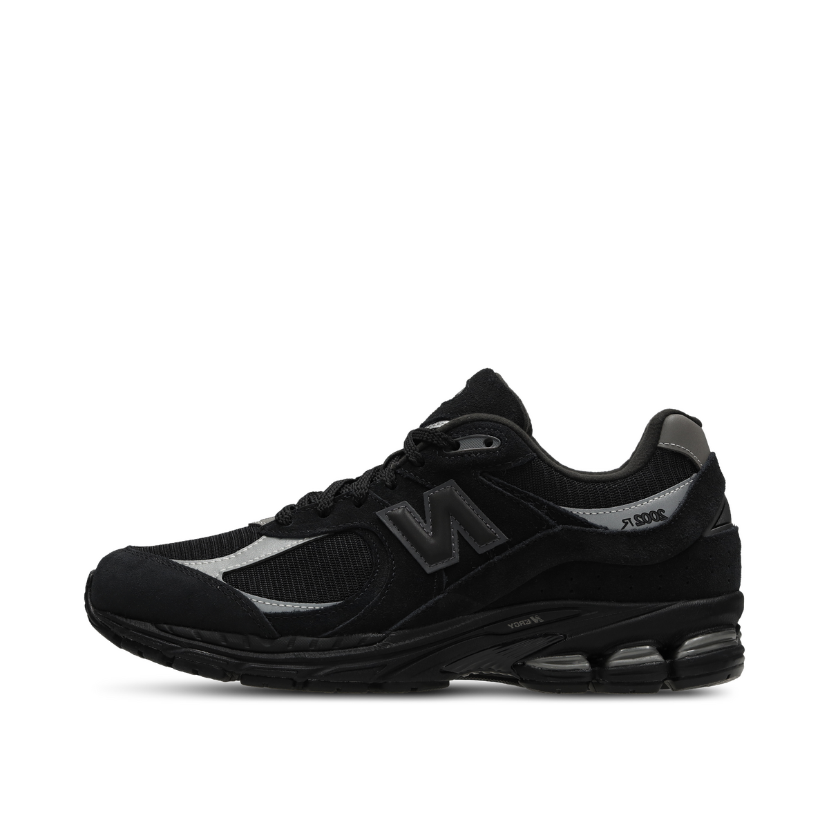 new-balance-2002r-black-u2002ros