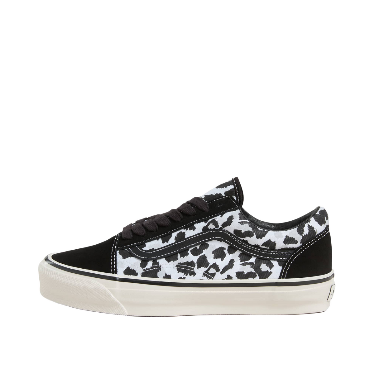 vans-premium-old-skool-black-vn000d56ba2