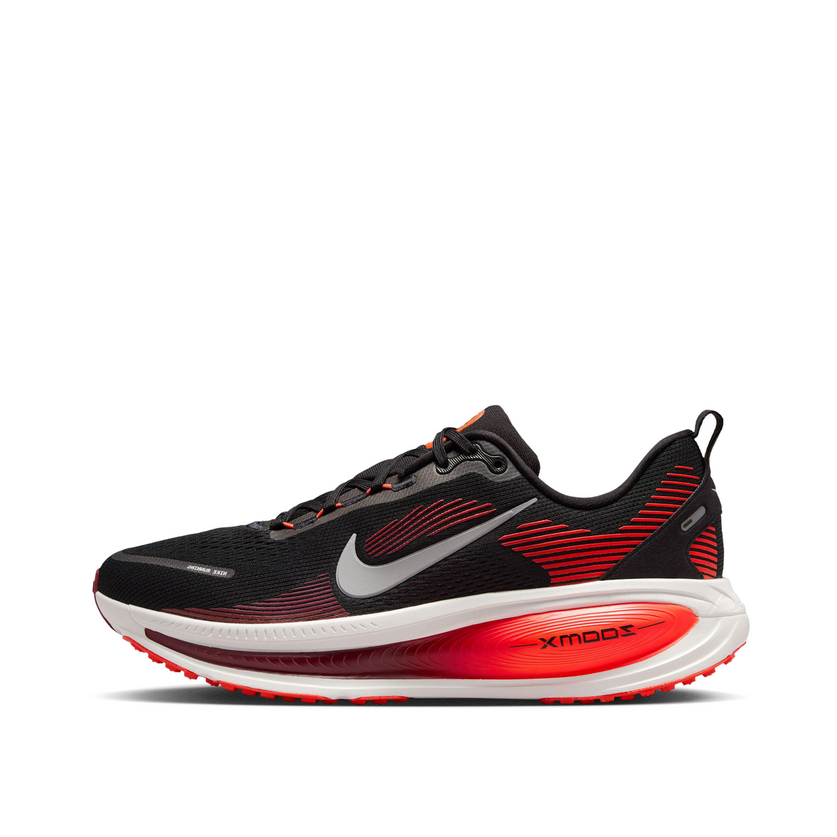 nike-vomero-18-blacksilverred-hm6803-008