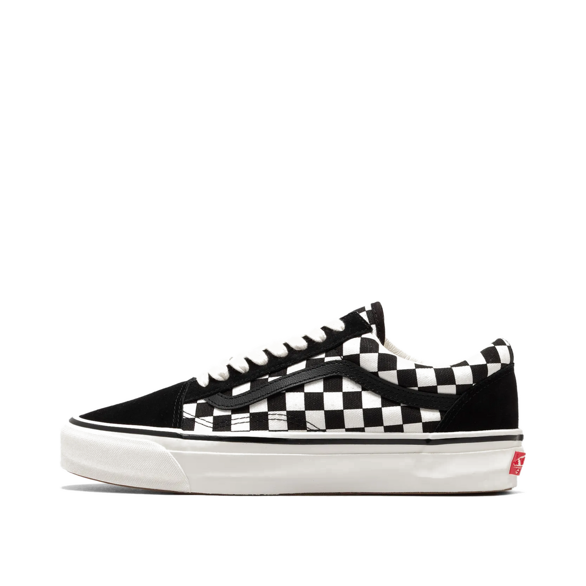 vans-old-skool-checkerboard-blackwhite-vn000d56bzw1