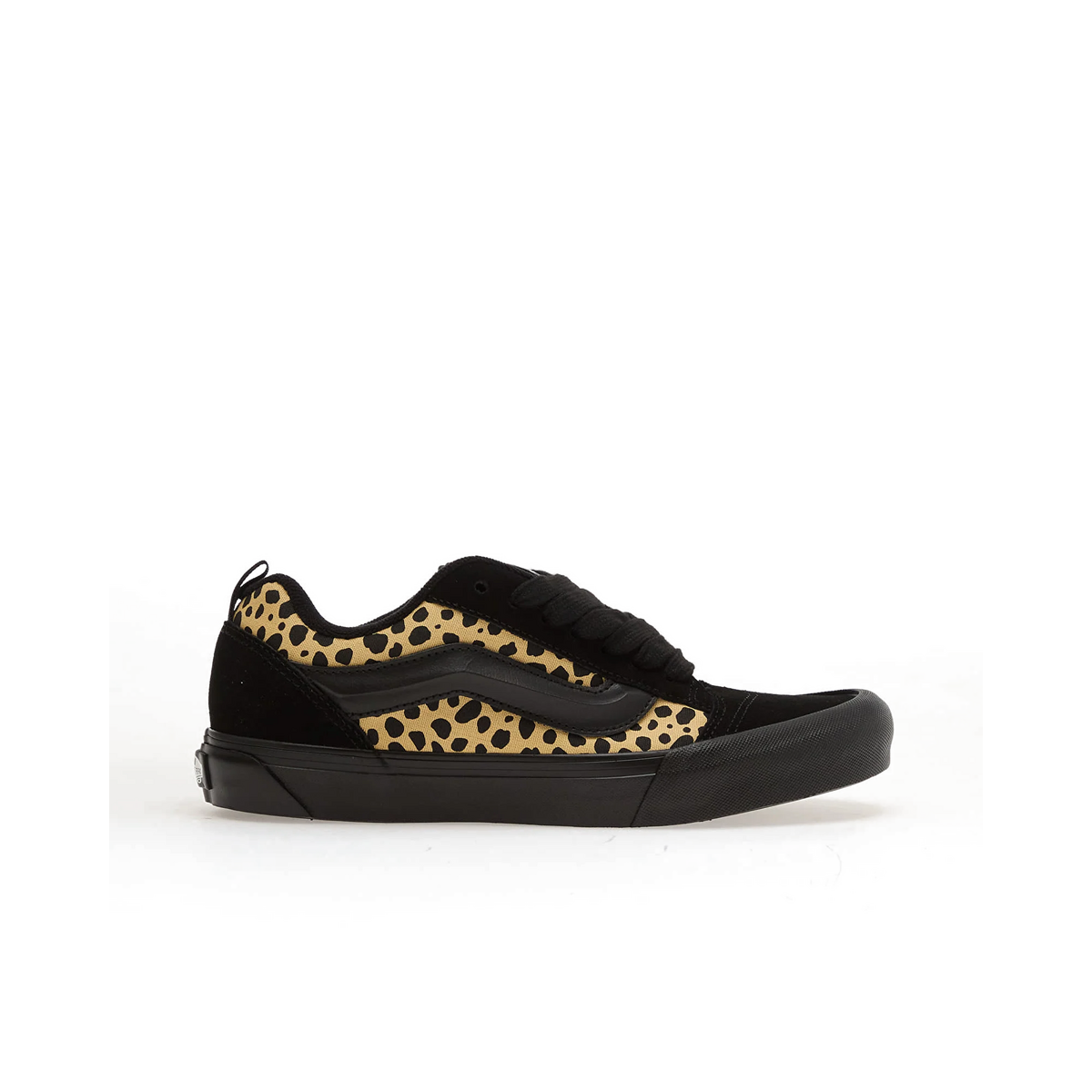 vans-knu-skool-y2k-dalmatian-vn000d6zezi1