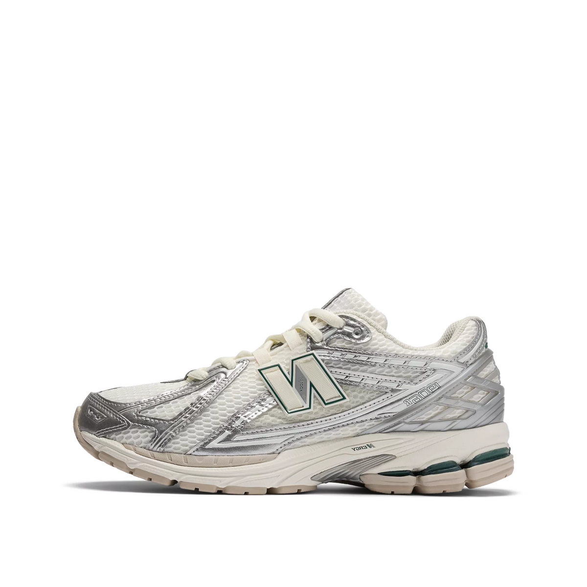 new-balance-1906r-silver-metallic-sea-salt-m1906ree