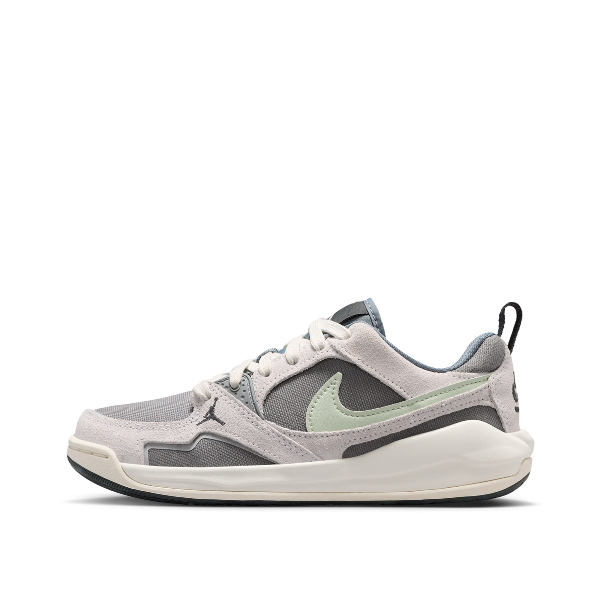 jordan-cmft-era-kids-grey-hq0506-003