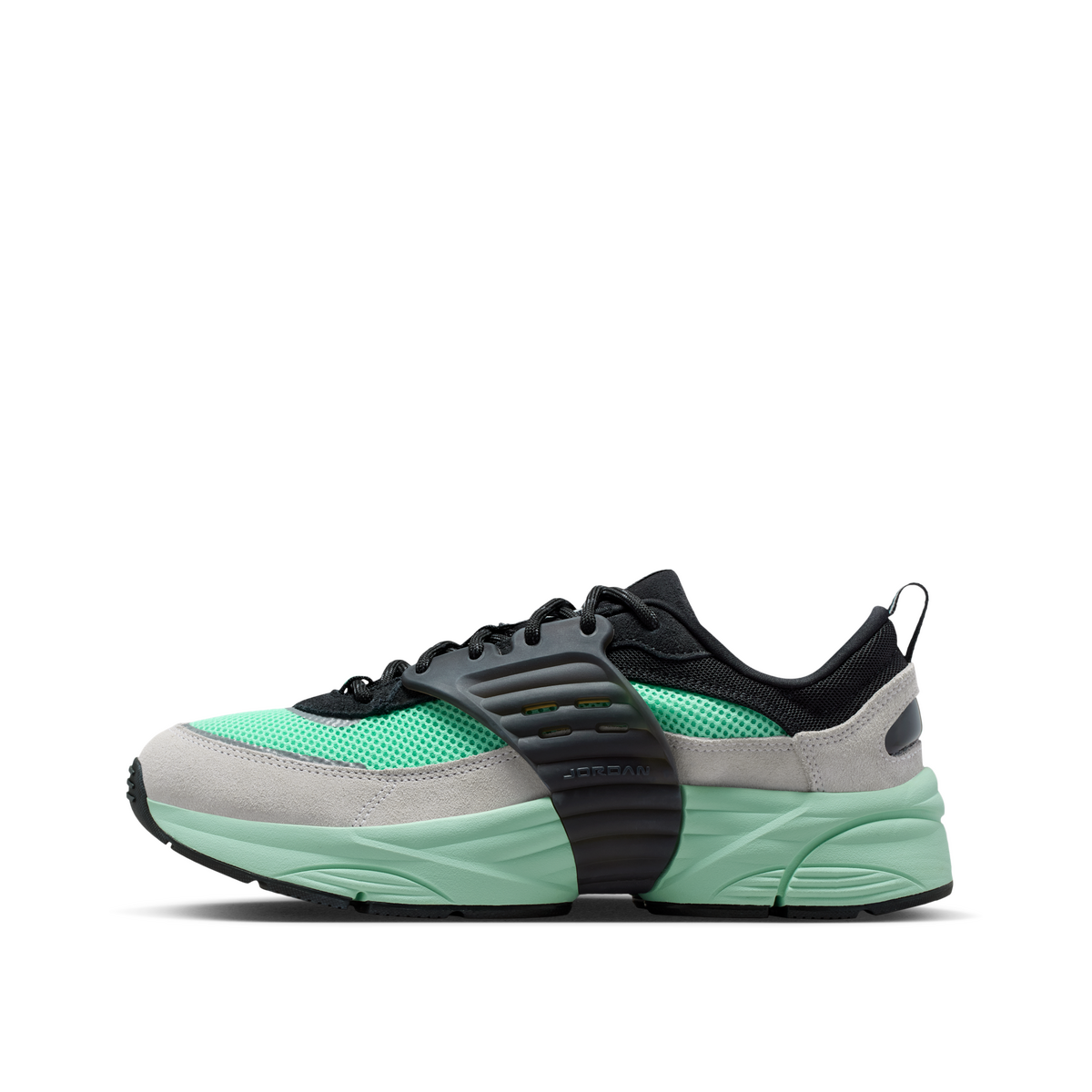 jordan-trunner-os-black-ib3722-004