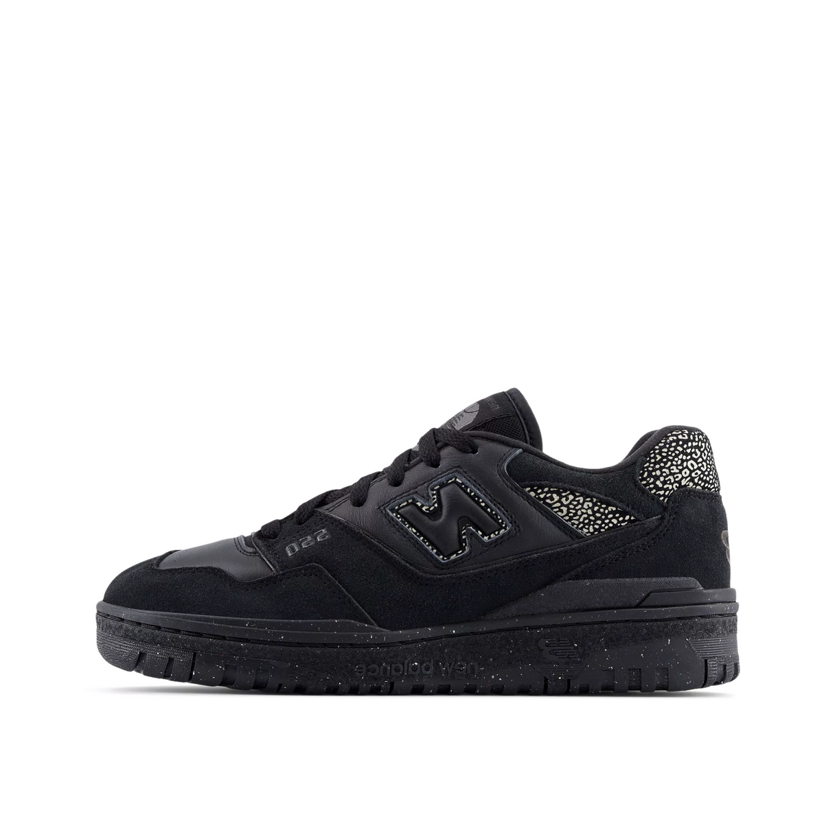 new-balance-550-wmns-blackwhite-bbw550co